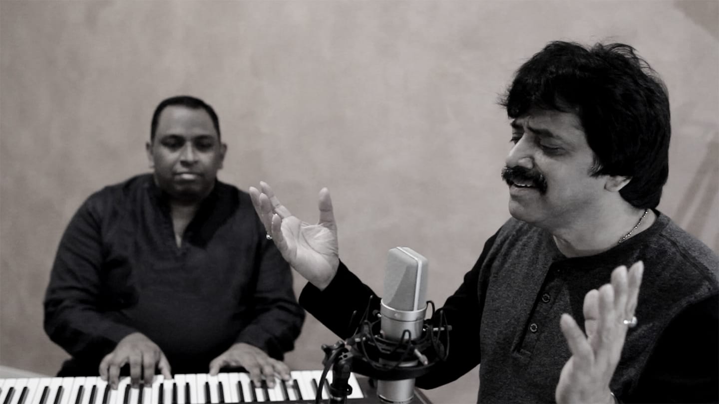 Composer Shyamalangan and Singer Srinivas - During Anbe song recording